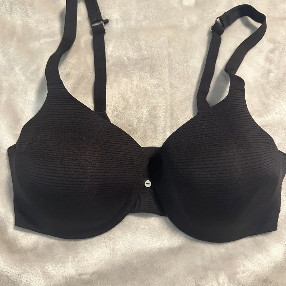Hanes Ultimate Women's Underwire‎ Bra with T-Shirt Softness 36DD